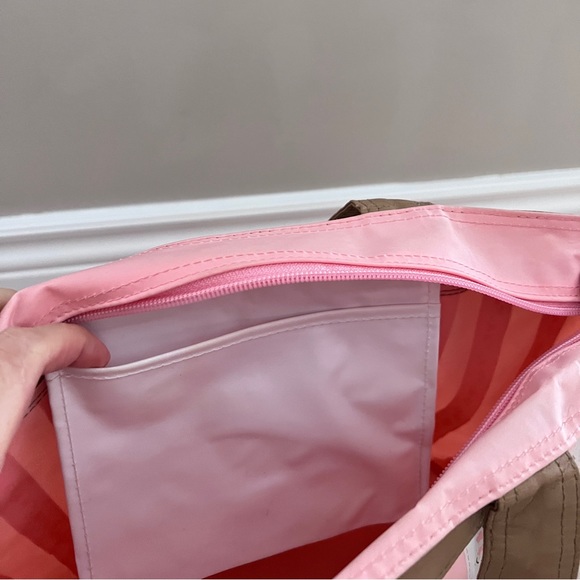 Sanrio waterproof essential tote in floral print. - Picture 5 of 6